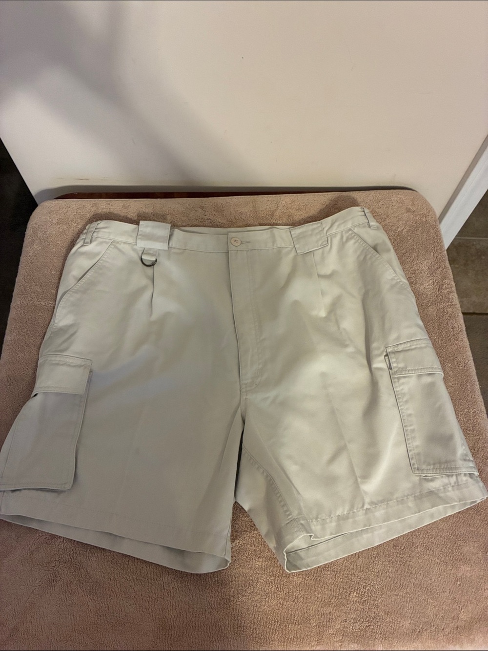 Weekenders size 46 Men's Cargo Shorts in‎ Light Stone